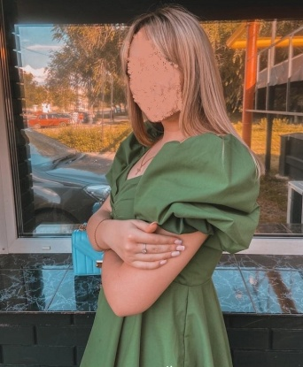 Очаровательная девушка-студентка с обольстительной улыбкой и игривыми глазами готова подарить тебе незабываемые моменты наслаждения. Приезжай ко мне и окунись в мир страсти и разврата. Все твои желания станут реальностью. 14448, 33 года